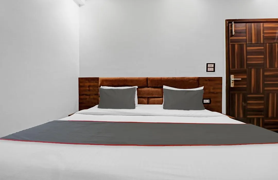 Hotel O Bharat Stay Near Indira Gandhi International Airport-1